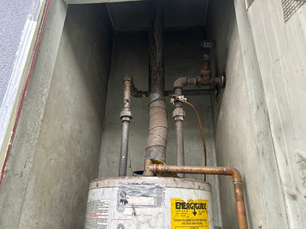 Tank Water Heater Replacement in Los Angeles, CA
