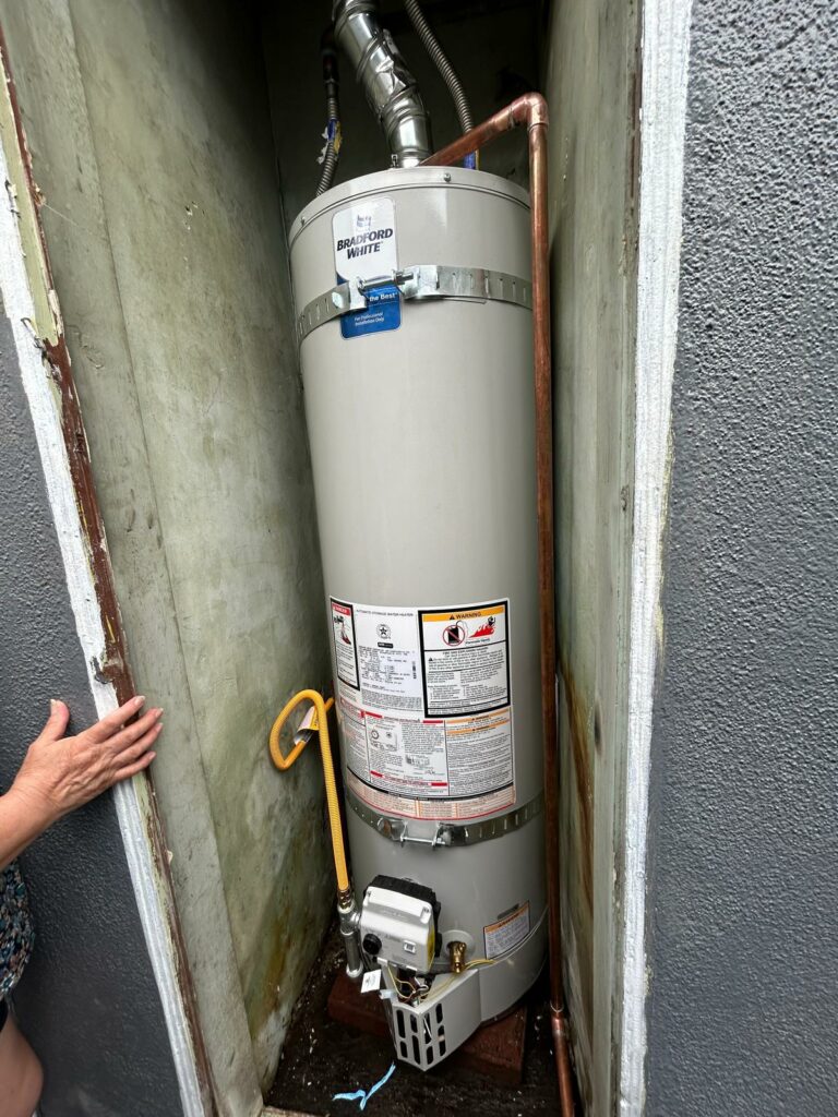 Tank Water Heater Replacement in Los Angeles, CA