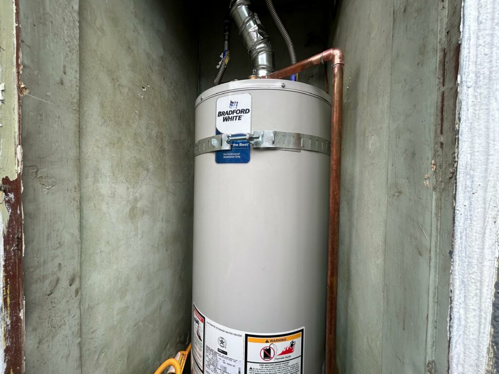Tank Water Heater Replacement in Los Angeles, CA